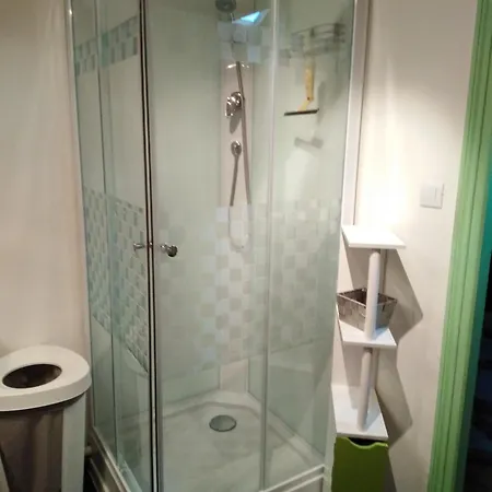 Maison Patio Et Piscine منزل للإقامة *